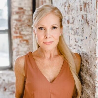Jenny Hill Headshot